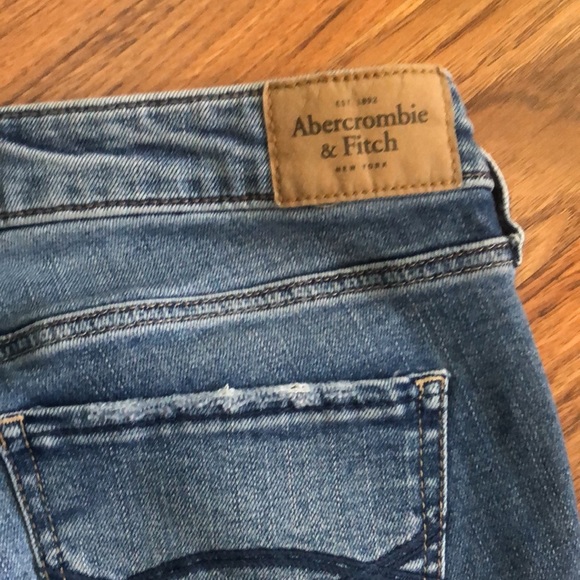 Abercrombie and Fitch skinny jeans 2R - Picture 5 of 5